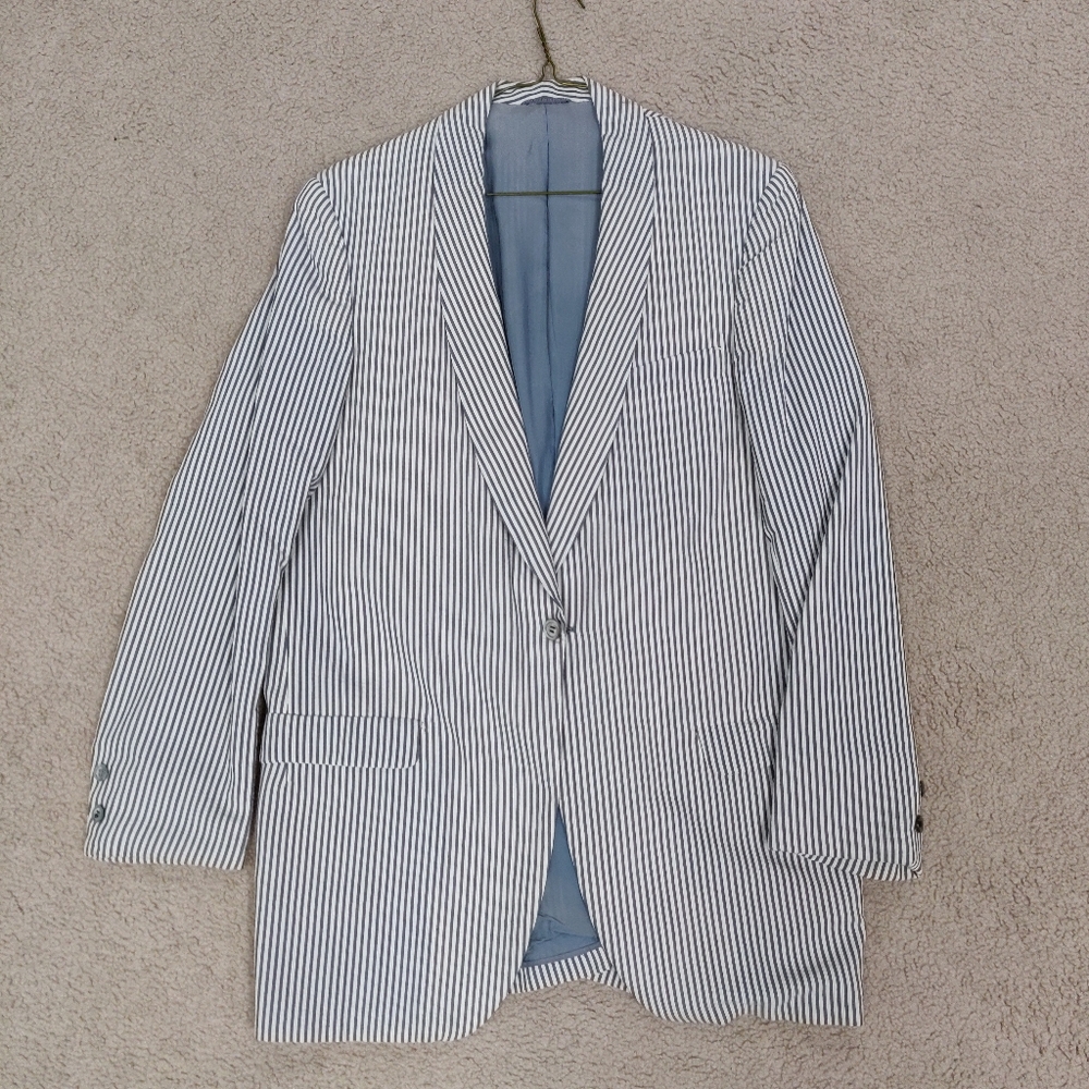 Vintage White & Grey Seersucker Tuxedo Coat 38L